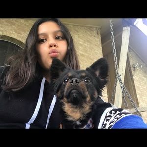 Meet your Posher, Alma